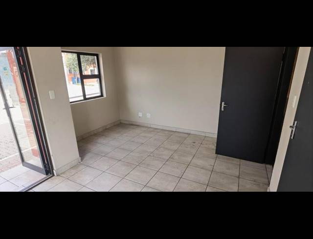 INDUSTRIAL PROPERTY TO RENT IN N4 GATEWAY INDUSTRIAL PARK